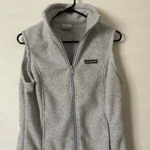 Columbia Women's Light Gray Fleece Vest